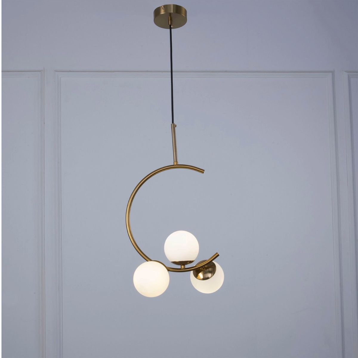 Odisa 3 Lights Gold Pendant