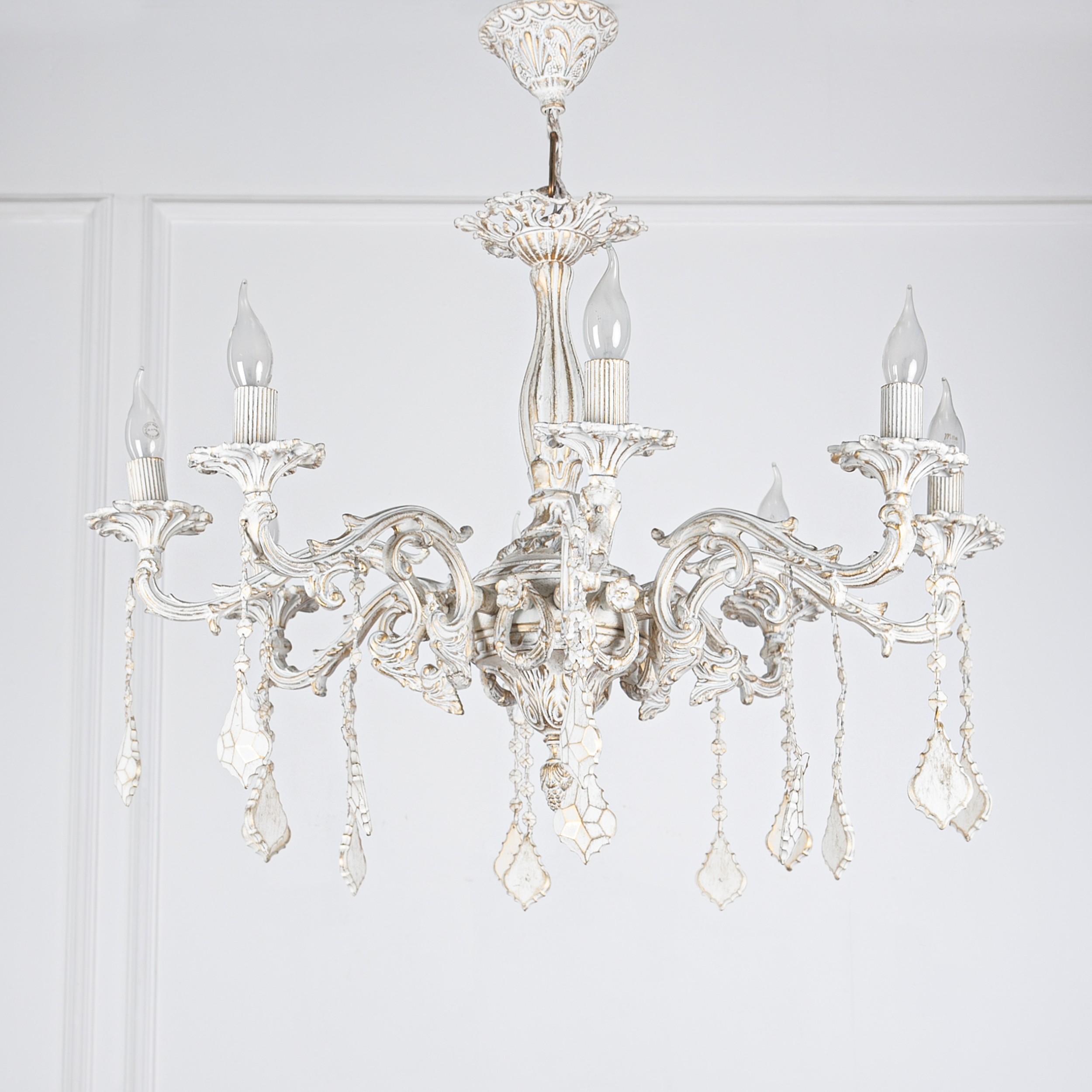 telo  8 Lights White Chandelier